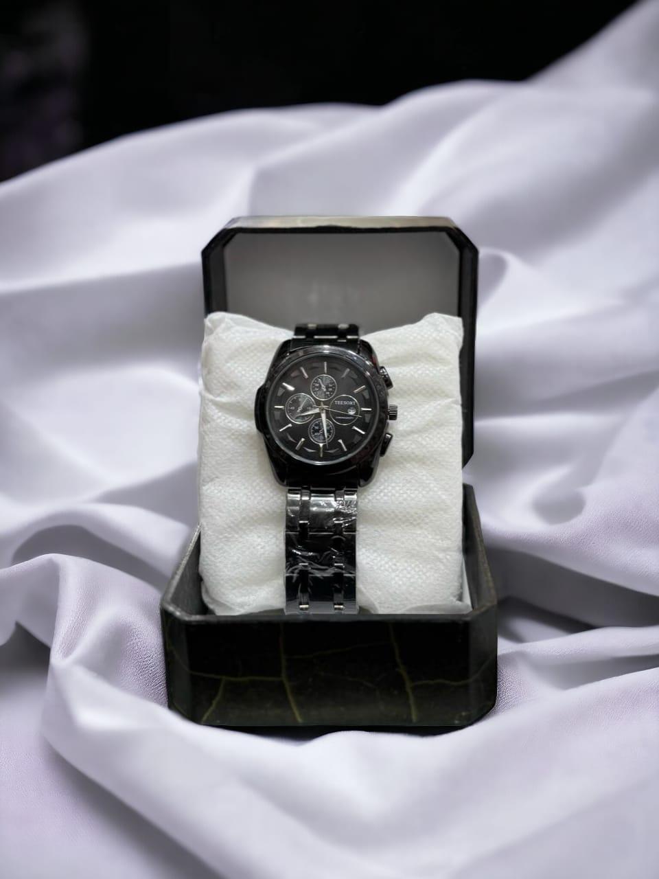 Men's formal analogue watch